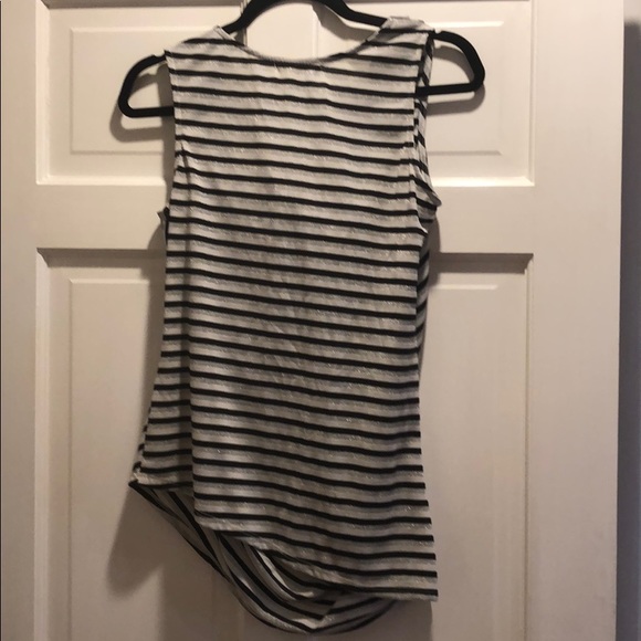 Red Haute Dressy top Size M - Picture 4 of 5